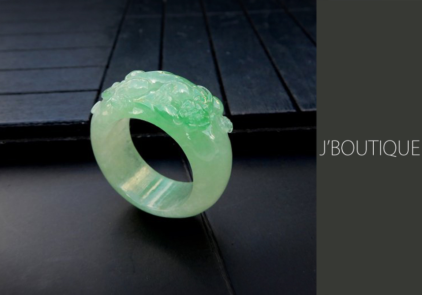 ミャンマー産天然無処理翡翠 神獣 くりぬき リング 指輪 淡緑 明緑 冰