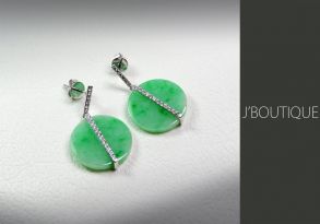 ミャンマー産天然無処理翡翠 ジュエリー ピアス ボタン プレート 薄明緑 K18 ホワイトゴールド ダイヤモンド