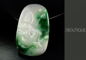 ミャンマー産天然無処理翡翠 仏像 観音様 オーナメント 手石 インテリア ホワイト 濃緑