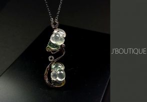 ミャンマー産天然無処理翡翠 吉祥 ジュエリー ペンダント ホワイト 淡緑 玻璃冰 K18 ローズゴールド ダイヤモンド
