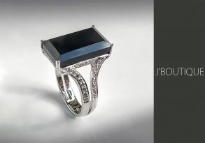 ミャンマー産天然無処理翡翠 ジュエリー リング 指輪 墨翠 冰 K18 ホワイトゴールド ダイヤモンド