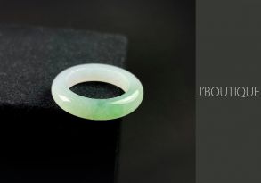 ミャンマー産天然無処理翡翠 くりぬき リング 指輪 ホワイト 翠緑 冰