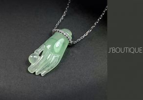 A-Grade Natural Myanmar Icy Pale Green Jadeite Jade Buddha Hand Jewelry Pendant with K18 White Gold and Diamond