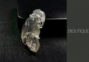 ミャンマー産天然無処理翡翠 蕾 神獣 ペンダント 手石 オーナメント ホワイト 玻璃冰