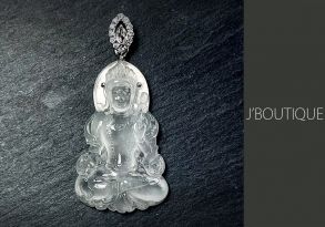 ミャンマー産天然無処理翡翠 仏像 菩薩様 ジュエリー ペンダント ホワイト 高冰 K18 ホワイトゴールド サファイヤ ダイヤモンド