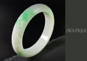 A-Grade Natural Myanmar White and Pale Green Jadeite Jade Curved Bangle / Bracelet