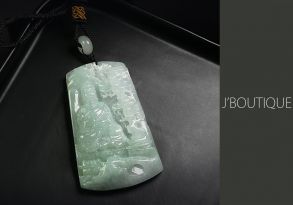 ミャンマー産天然無処理翡翠 仏像 文殊菩薩 オーナメント ペンダント 手石 薄緑 薄青緑 冰糯