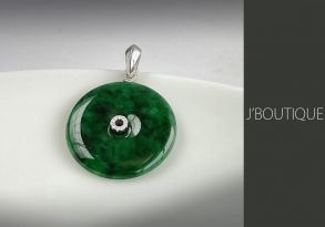 A-Grade Natural Myanmar Deep Green Jadeite Jade Button Jewelry Pendant with K18 White Gold and Diamond