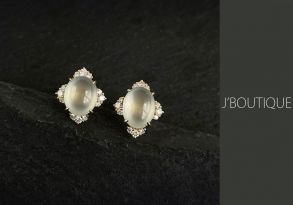 ミャンマー産天然無処理翡翠 ジュエリー ピアス ホワイト 玻璃冰 K18 イエローゴールド ダイヤモンド