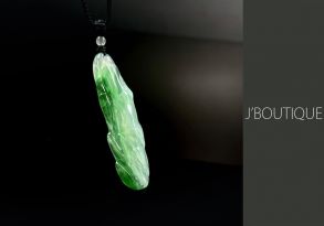 ミャンマー産天然無処理翡翠 竹 吉祥 ペンダント 手石 オーナメント 淡青緑 濃緑 冰