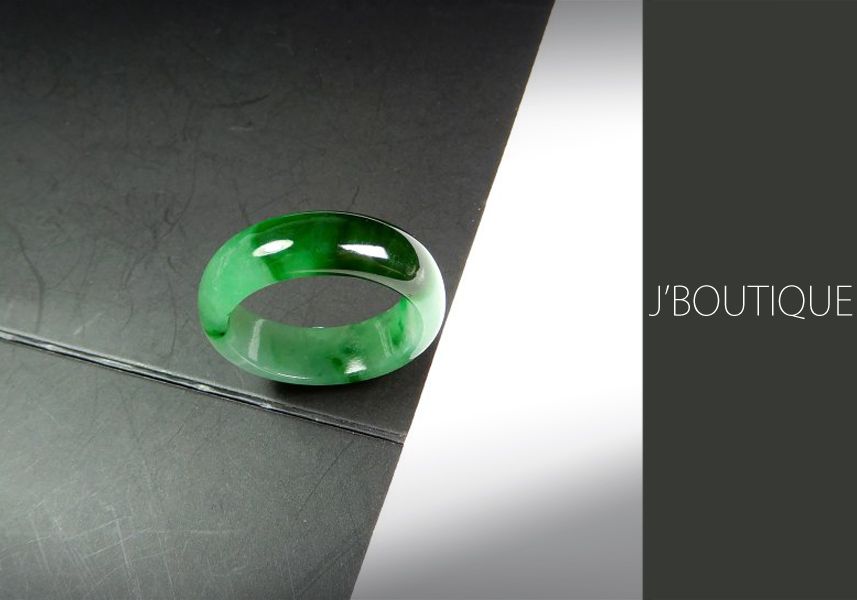 ミャンマー産天然無処理翡翠 くりぬき リング 指輪 明緑 濃緑 薄緑 冰