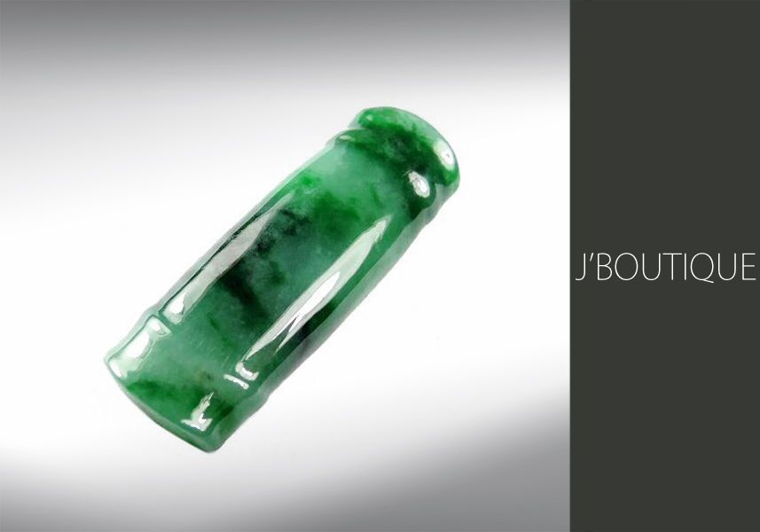 ミャンマー産 天然翡翠ペンダント（宝石鑑別書付き） ミャンマー産天然無処理翡翠 竹 ペンダント 手石 インテリア 明緑 艶緑