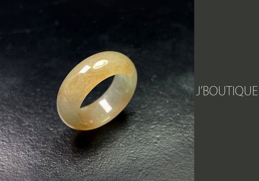 ミャンマー産天然無処理翡翠 くりぬき リング 指輪 淡黄翡 オフホワイト 冰