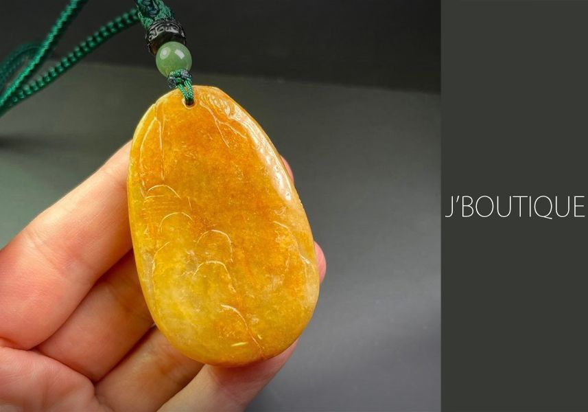 ミャンマー産天然無処理翡翠 山水 風景 オーナメント ペンダント 手石